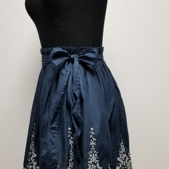 Handmade Embroidered Elastic Waist Blue Skirt - Picture 2 of 2